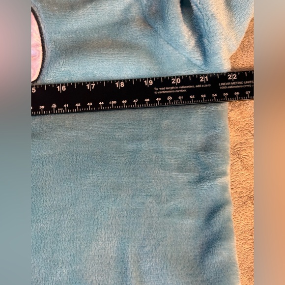 Disney 100 Women’s Stitch Soft Fleece Long Sleeve Pullover Top Pajama Size Large - Picture 6 of 9